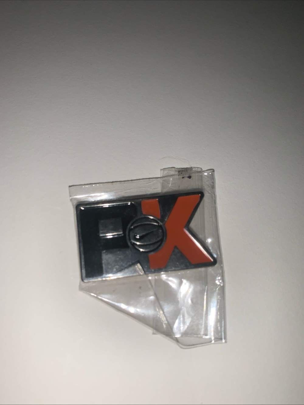 Phil Knight NBA magnet pin